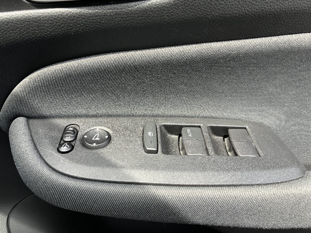 ホンダ フィット ﾍﾞｰｼｯｸ 4WD