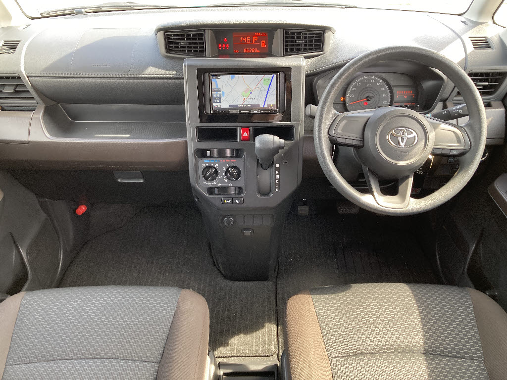 トヨタ ルーミー X 4WD