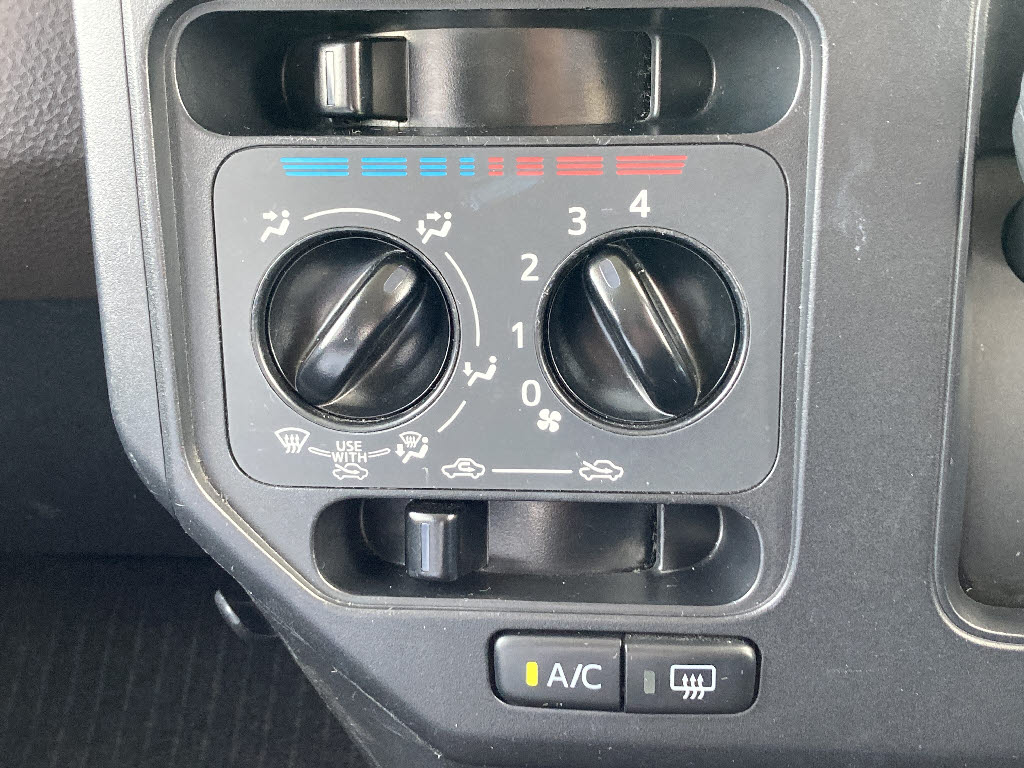 トヨタ ルーミー X 4WD