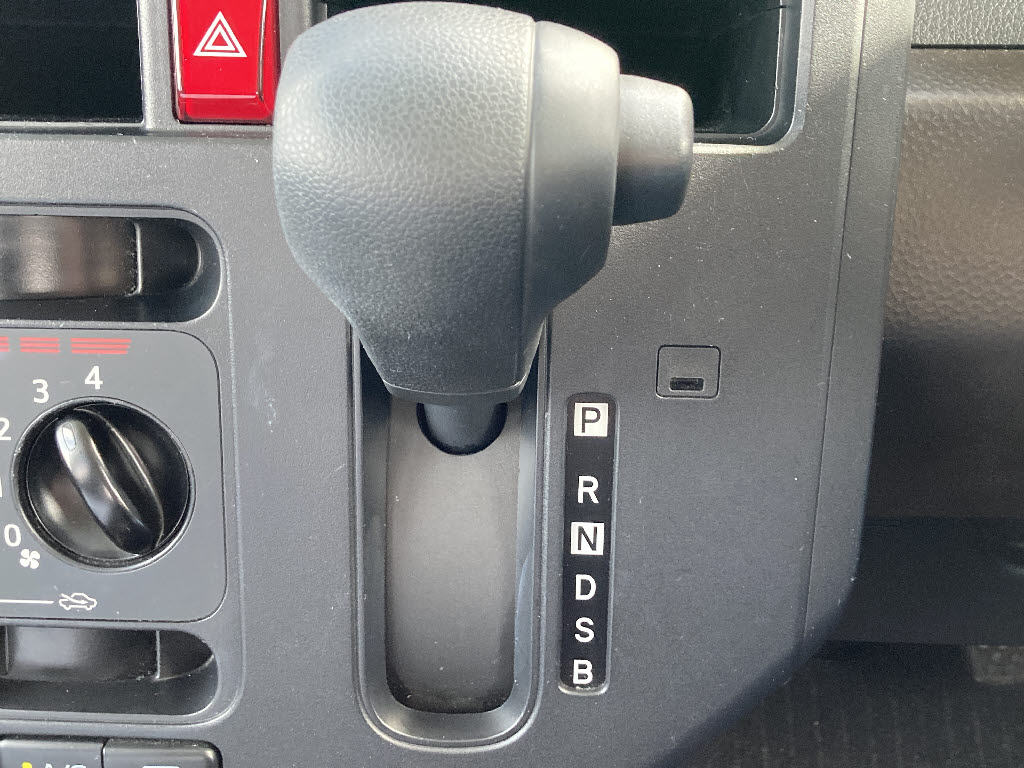 トヨタ ルーミー X 4WD