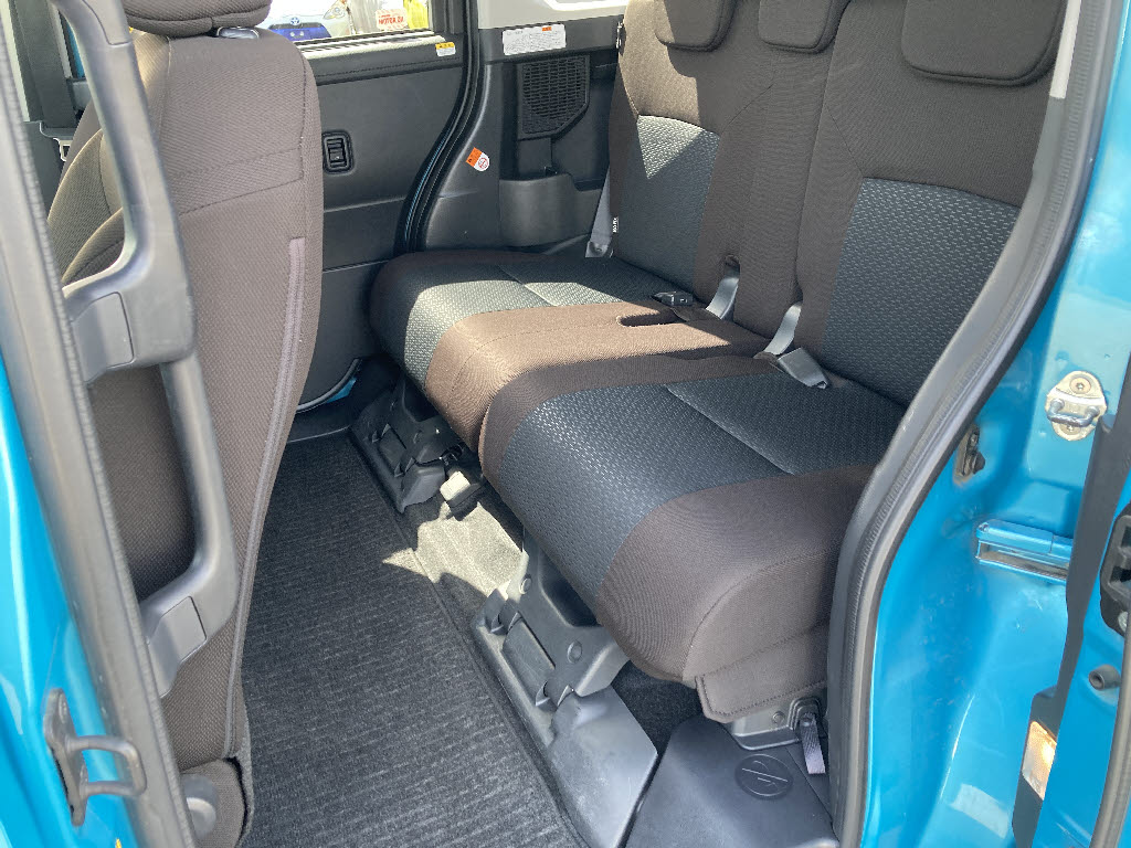 トヨタ ルーミー X 4WD