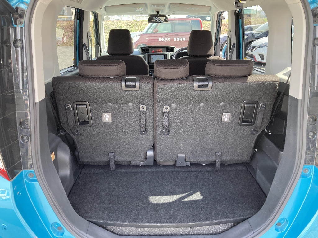 トヨタ ルーミー X 4WD