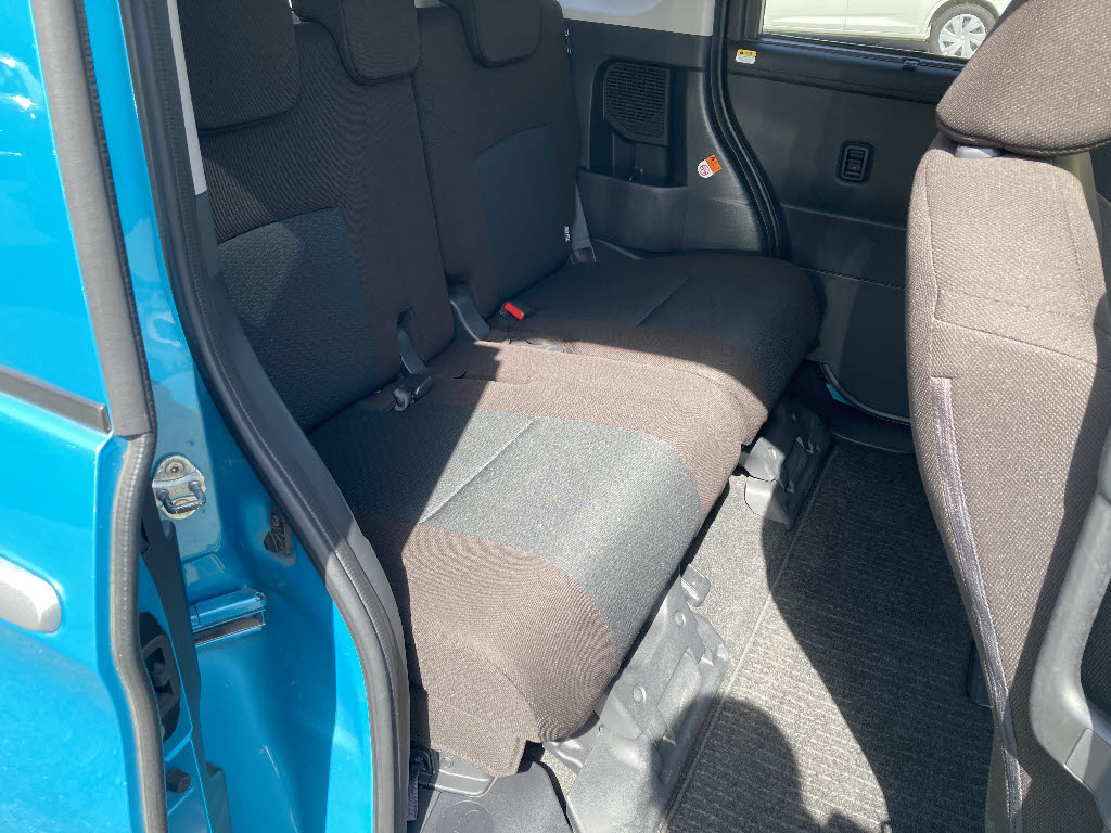 トヨタ ルーミー X 4WD