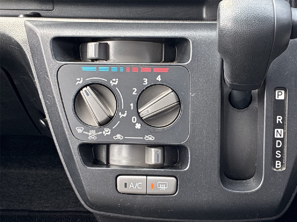 ダイハツ ミライース L SA3 4WD