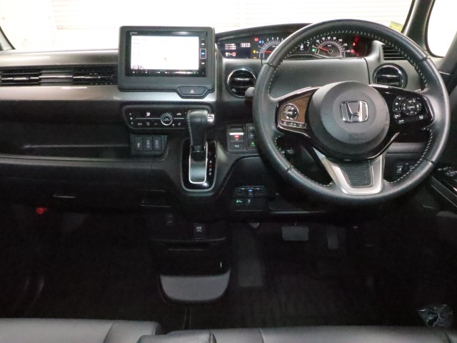 ホンダ Ｎ　ＢＯＸカスタム 特L・ﾀｰﾎﾞｽﾀｲﾙ+ﾌﾞﾗｯｸ