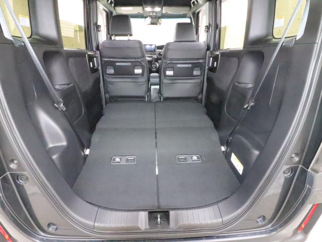 ホンダ Ｎ　ＢＯＸカスタム 特L・ﾀｰﾎﾞｽﾀｲﾙ+ﾌﾞﾗｯｸ