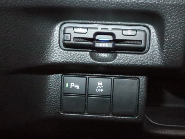 ホンダ Ｎ　ＢＯＸカスタム 特L・ﾀｰﾎﾞｽﾀｲﾙ+ﾌﾞﾗｯｸ