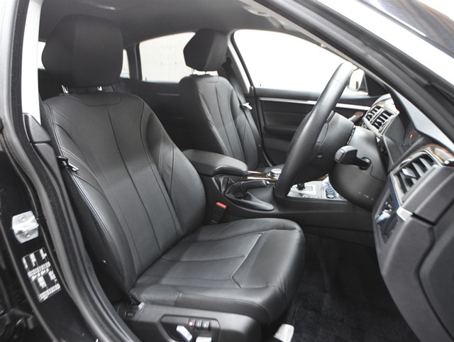 ＢＭＷ ＢＭＷ ４シリーズ 420iｸﾞﾗﾝｸｰﾍﾟﾗｸﾞｼﾞｭｱﾘｰ