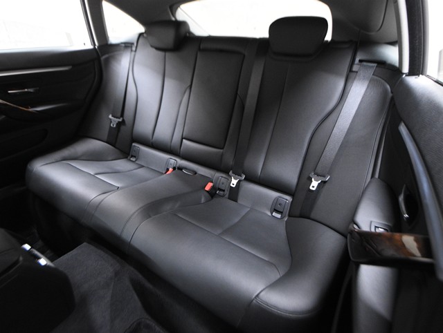 ＢＭＷ ＢＭＷ ４シリーズ 420iｸﾞﾗﾝｸｰﾍﾟﾗｸﾞｼﾞｭｱﾘｰ