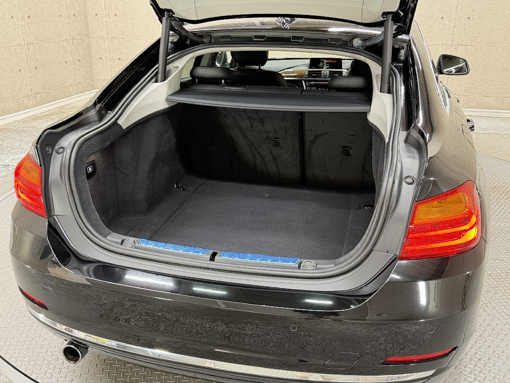 ＢＭＷ ＢＭＷ ４シリーズ 420iｸﾞﾗﾝｸｰﾍﾟﾗｸﾞｼﾞｭｱﾘｰ