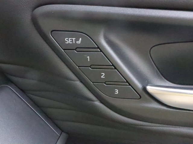 トヨタ アルファード Ｚ