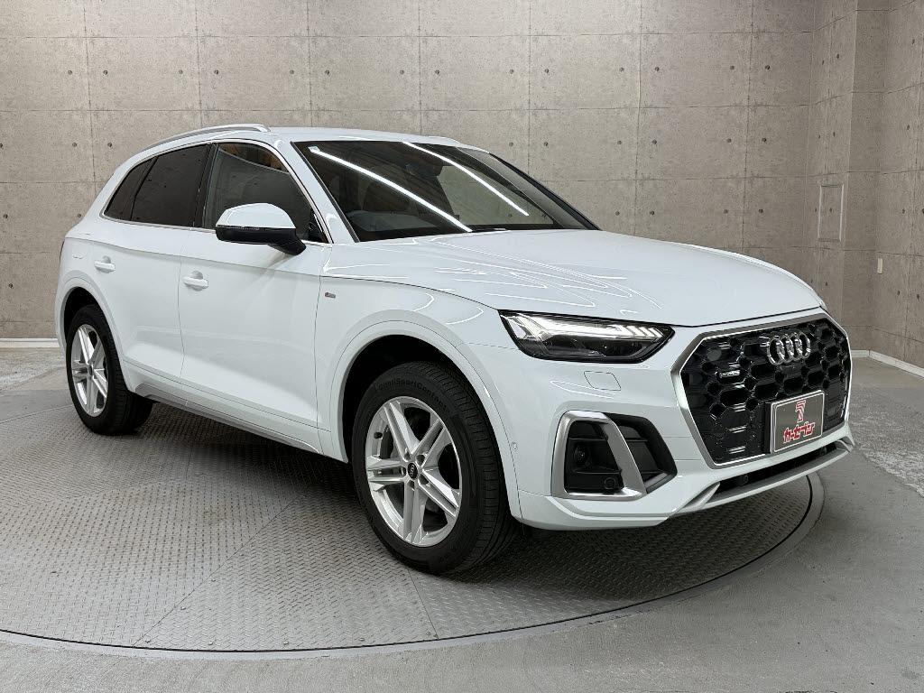 アウディ ｱｳﾃﾞｨ Q5 40TDiｸﾜﾄﾛSﾗｲﾝ