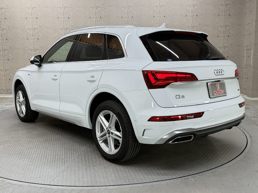 アウディ ｱｳﾃﾞｨ Q5 40TDiｸﾜﾄﾛSﾗｲﾝ
