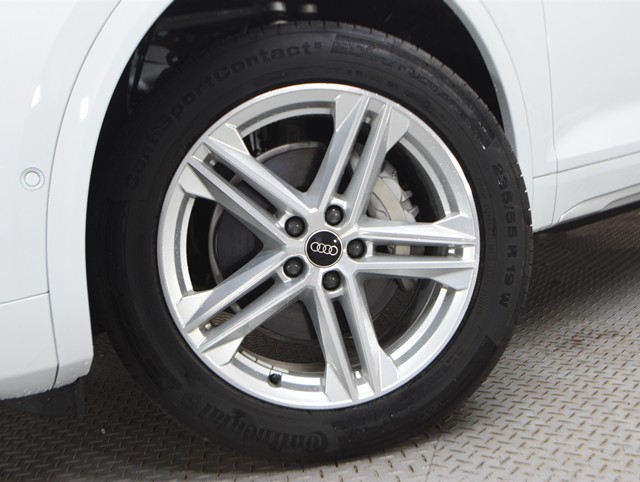 アウディ ｱｳﾃﾞｨ Q5 40TDiｸﾜﾄﾛSﾗｲﾝ