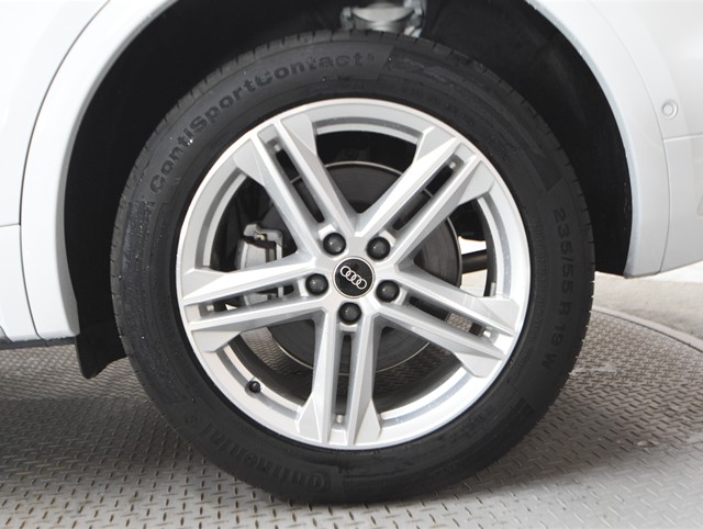 アウディ ｱｳﾃﾞｨ Q5 40TDiｸﾜﾄﾛSﾗｲﾝ