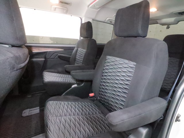 三菱 デリカＤ：５ P