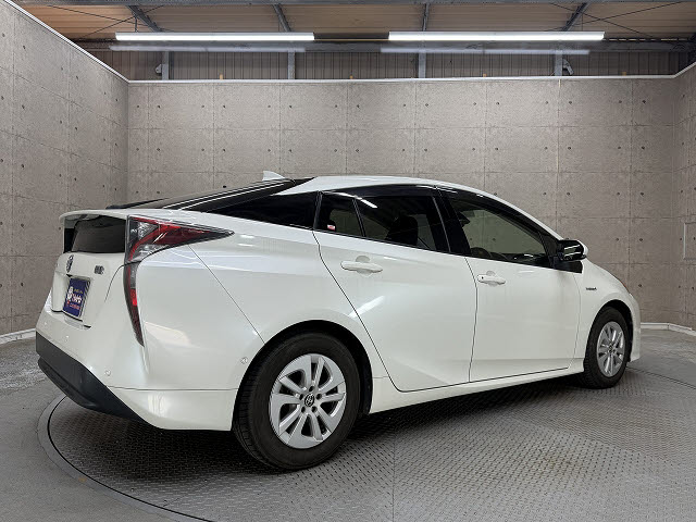 トヨタ プリウス Sｾｰﾌﾃｨﾌﾟﾗｽ