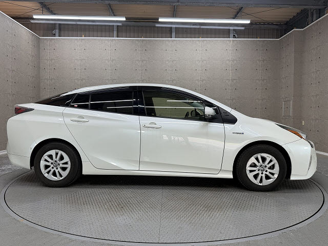 トヨタ プリウス Sｾｰﾌﾃｨﾌﾟﾗｽ