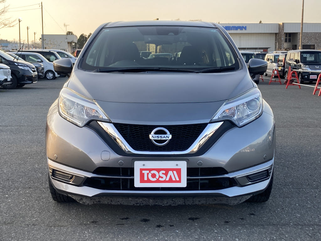 ニッサン ノート X FOURｽﾏｰﾄｾｰﾌﾃｨｴﾃﾞｨｼｮﾝ 4WD