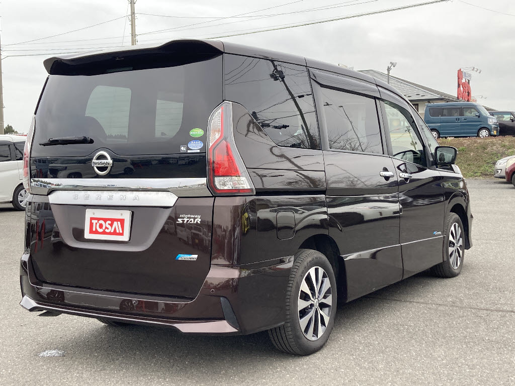 ニッサン セレナ ﾊｲｳｪｲｽﾀｰ 4WD