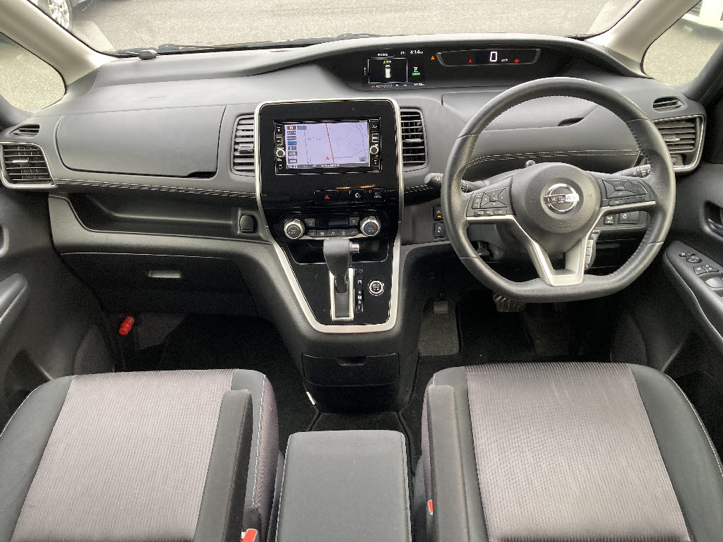 ニッサン セレナ ﾊｲｳｪｲｽﾀｰ 4WD