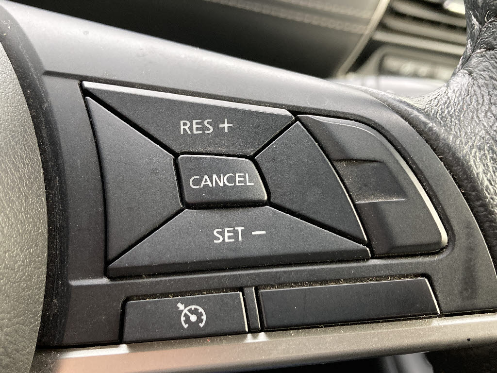 ニッサン セレナ ﾊｲｳｪｲｽﾀｰ 4WD