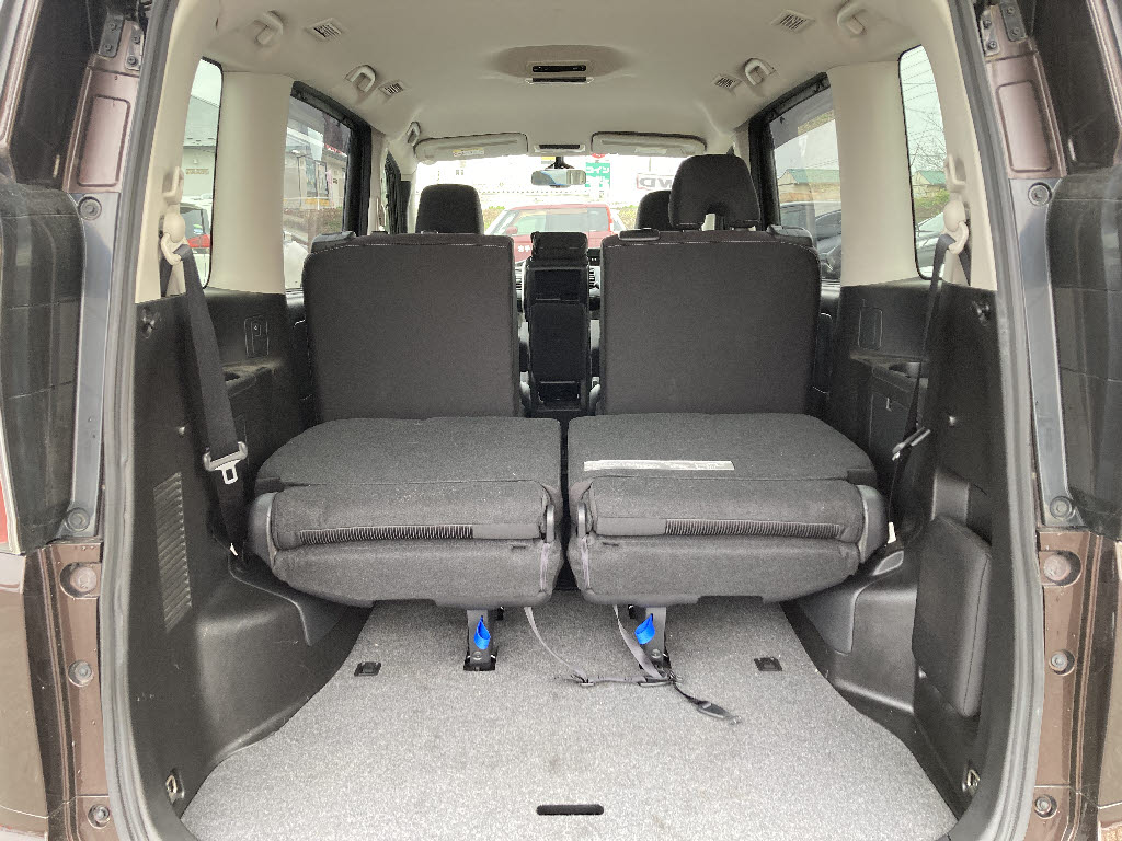 ニッサン セレナ ﾊｲｳｪｲｽﾀｰ 4WD