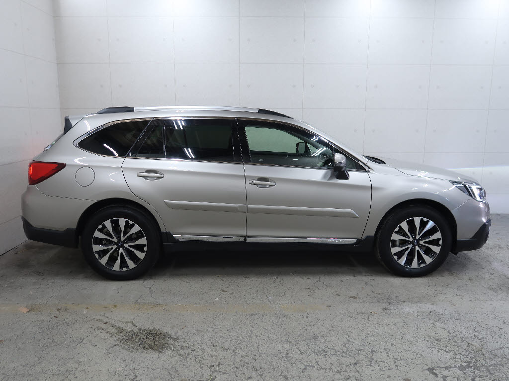 スバル ﾚｶﾞｼｨｱｳﾄﾊﾞｯｸ リミテッド