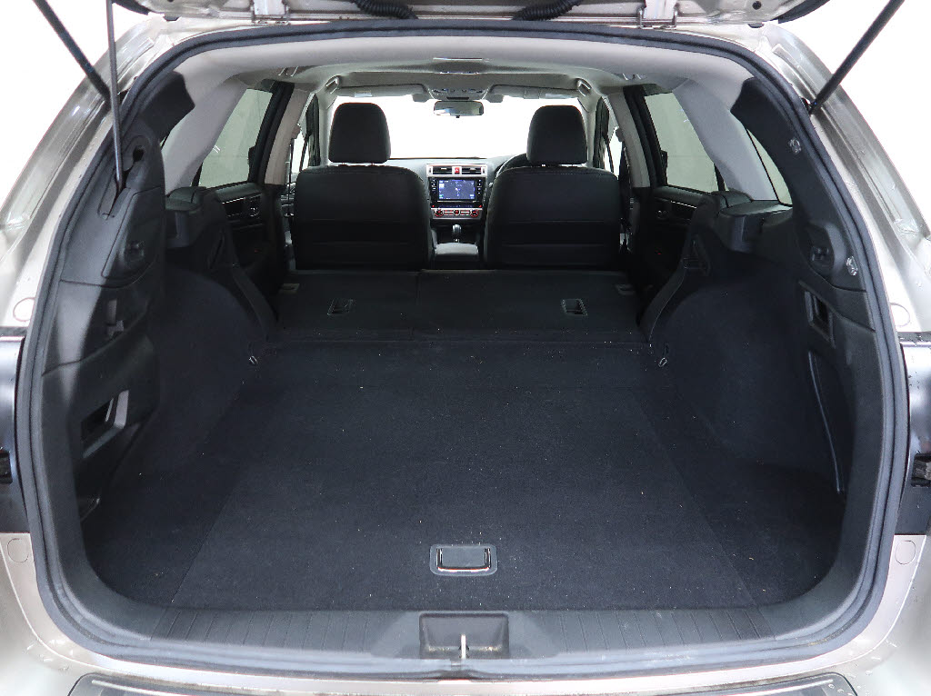 スバル ﾚｶﾞｼｨｱｳﾄﾊﾞｯｸ リミテッド