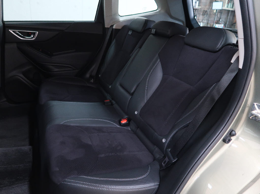 スバル フォレスター スポーツ