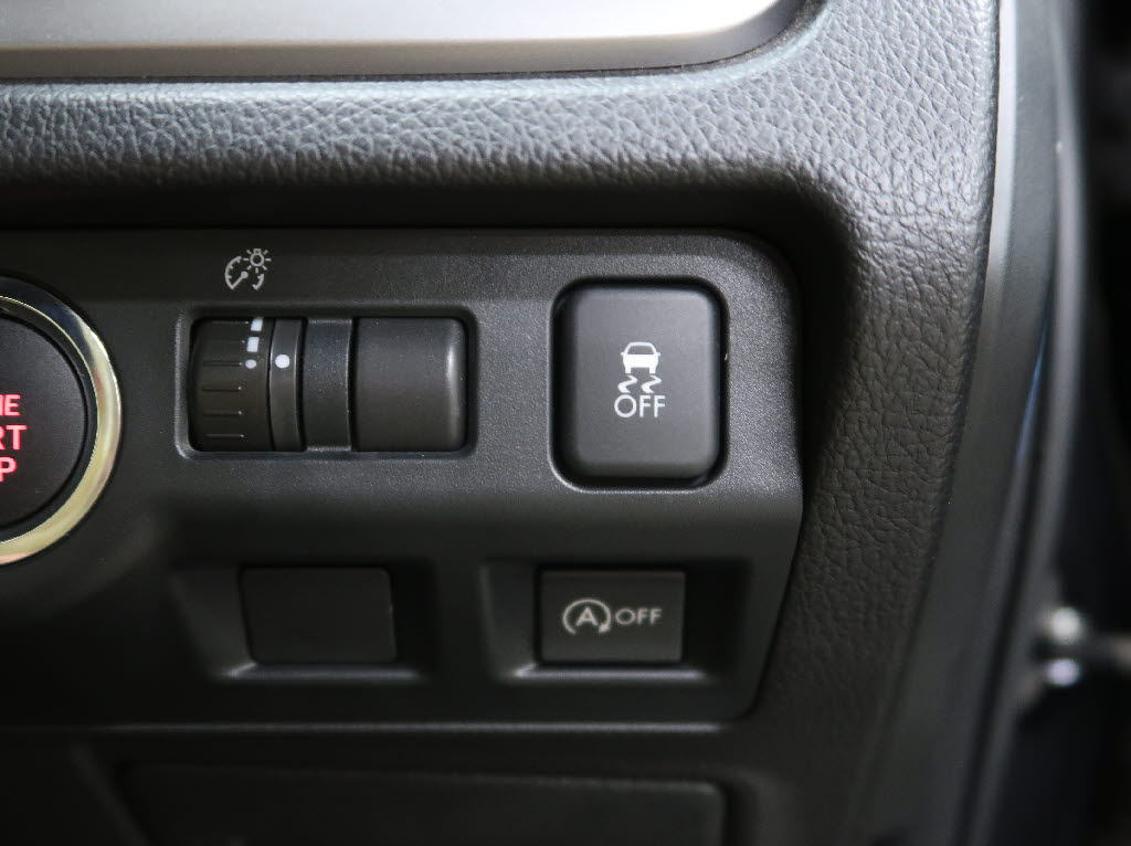 スバル インプレッサスポーツ 2.0I ｱｲｻｲﾄ