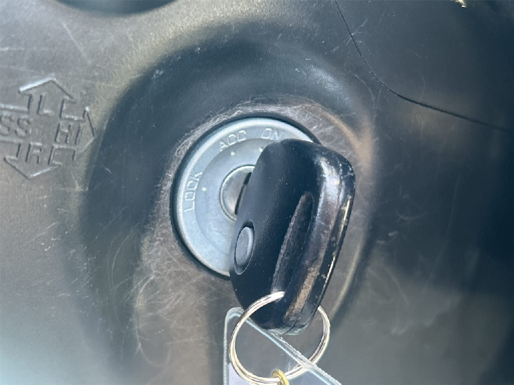 スズキ アルト F 4WD