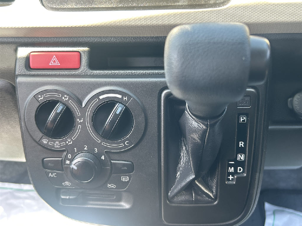 スズキ アルト F 4WD