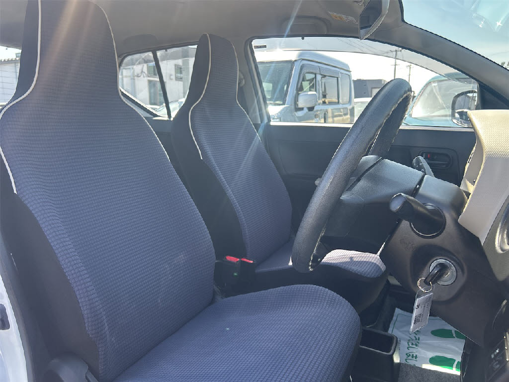 スズキ アルト F 4WD