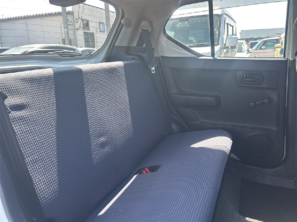 スズキ アルト F 4WD