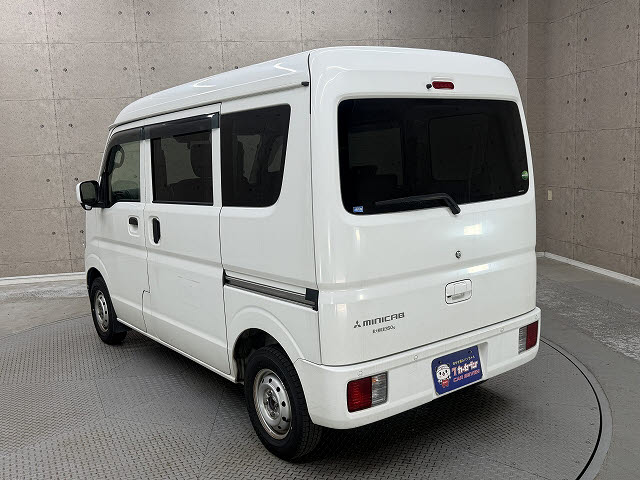 三菱 ミニキャブＶ ﾌﾞﾗﾎﾞｰﾀｰﾎﾞ HR