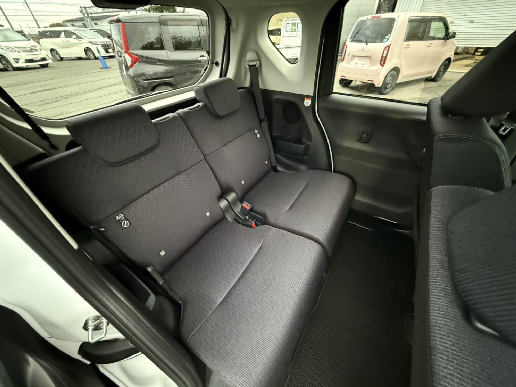 ダイハツ ムーヴ