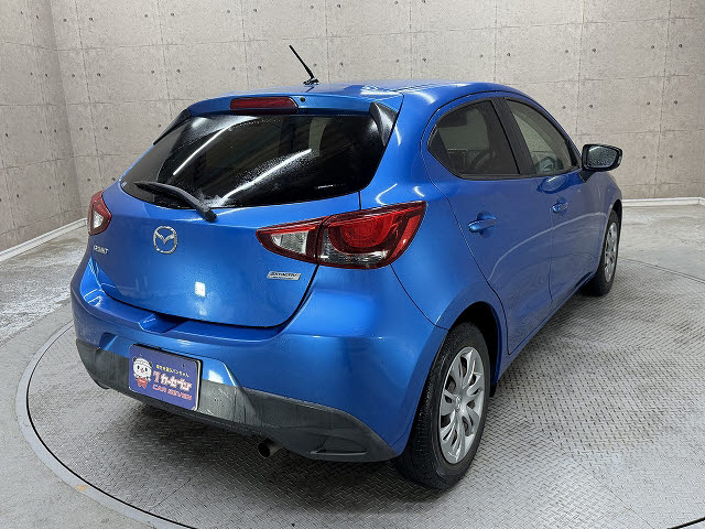 マツダ デミオ 13S