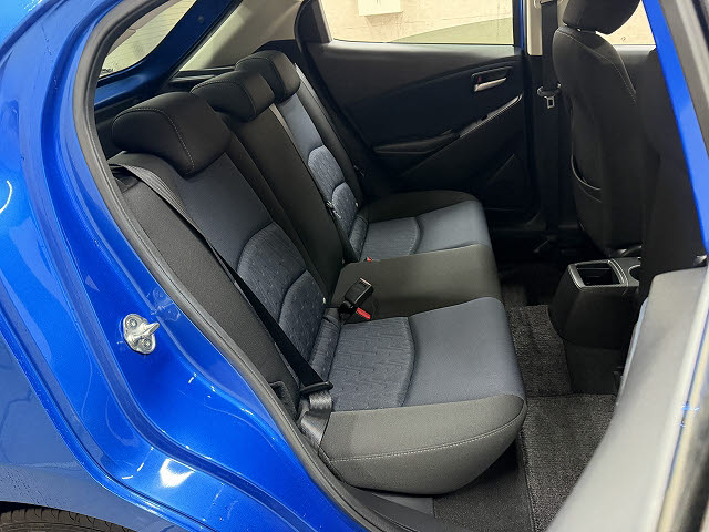 マツダ デミオ 13S