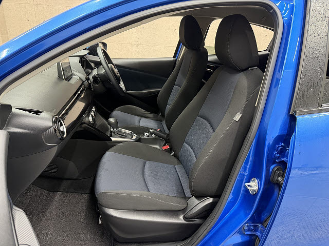 マツダ デミオ 13S