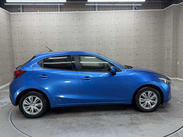 マツダ デミオ 13S