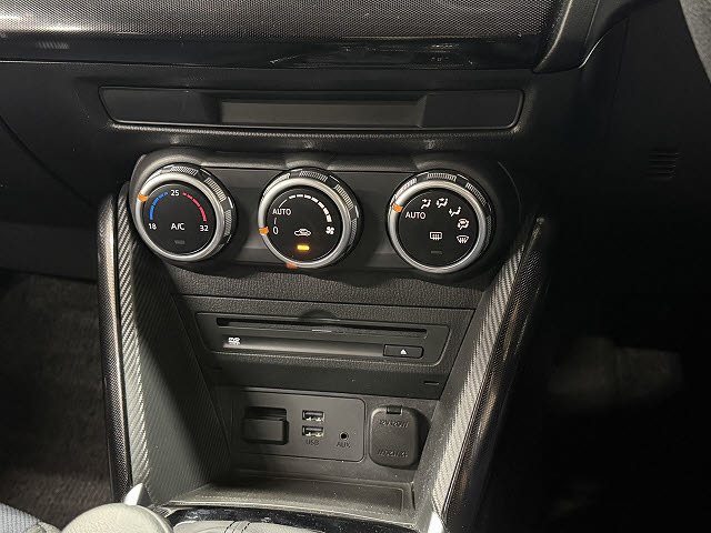 マツダ デミオ 13S