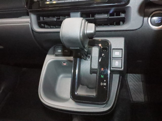 トヨタ シエンタ G