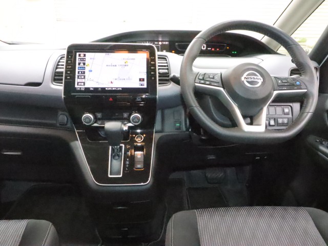 ニッサン セレナＨＶ ハイウェイスターＶ