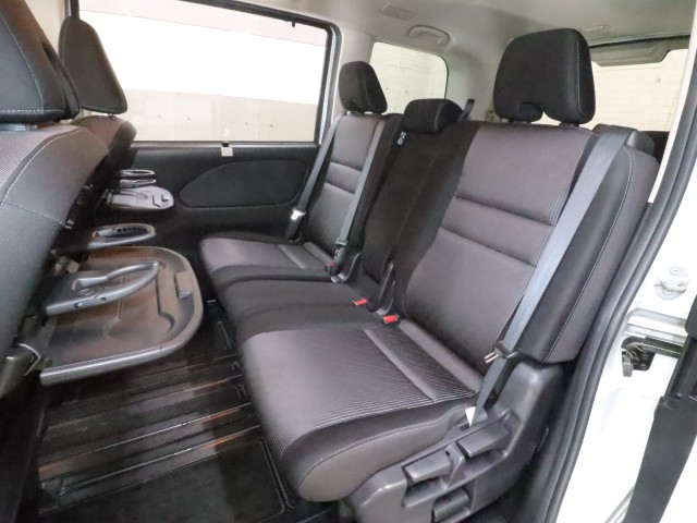 ニッサン セレナＨＶ ハイウェイスターＶ