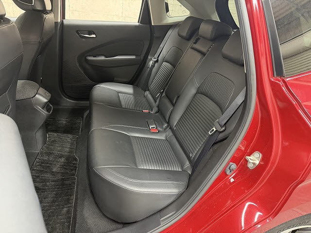 ニッサン オーラ Ｇレザーエディション