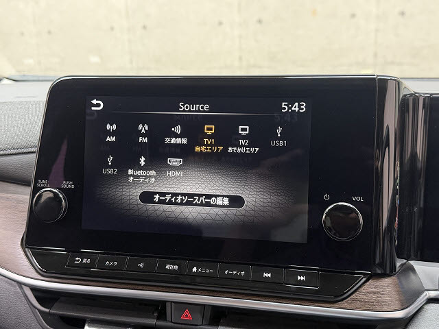 ニッサン オーラ Ｇレザーエディション