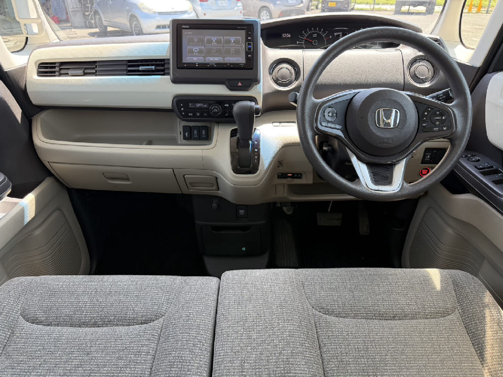 ホンダ Ｎ　ＢＯＸ G Lﾎﾝﾀﾞｾﾝｼﾝｸﾞ