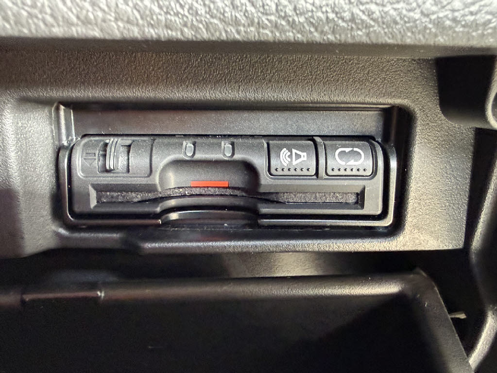 ニッサン セレナ ﾊｲｳｪｲｽﾀｰｱﾄﾞﾊﾞﾝｽﾄﾞｾｰﾌﾃｨﾊﾟｯｹｰｼﾞ