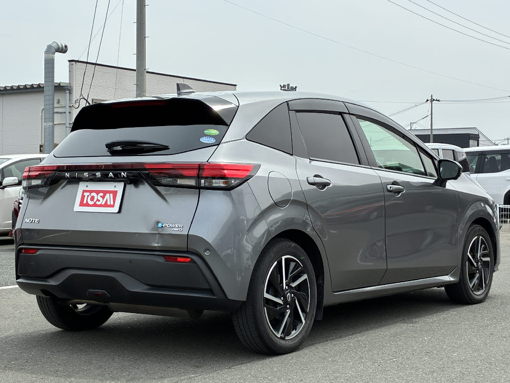 ニッサン ノート X FOUR